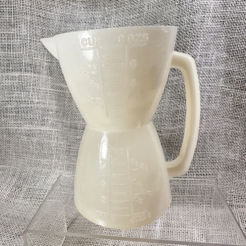 Tupperware 1 Cup 8 oz Measuring Cup White USA Replacement‎ Spout Vintage